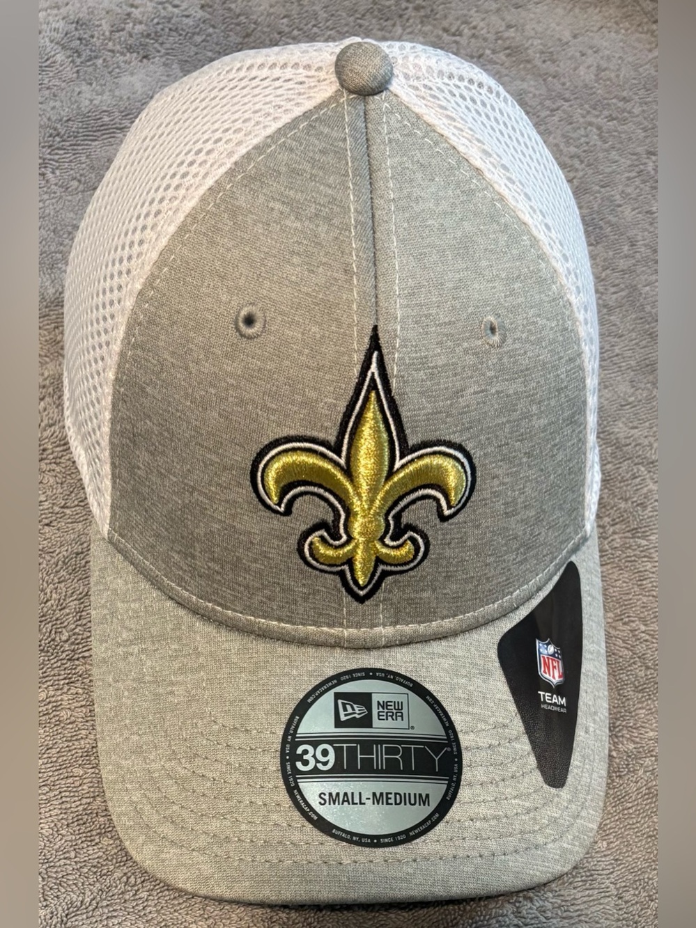 NWT New Orleans Saints New ERA 39Thirty Flex Fit Cap